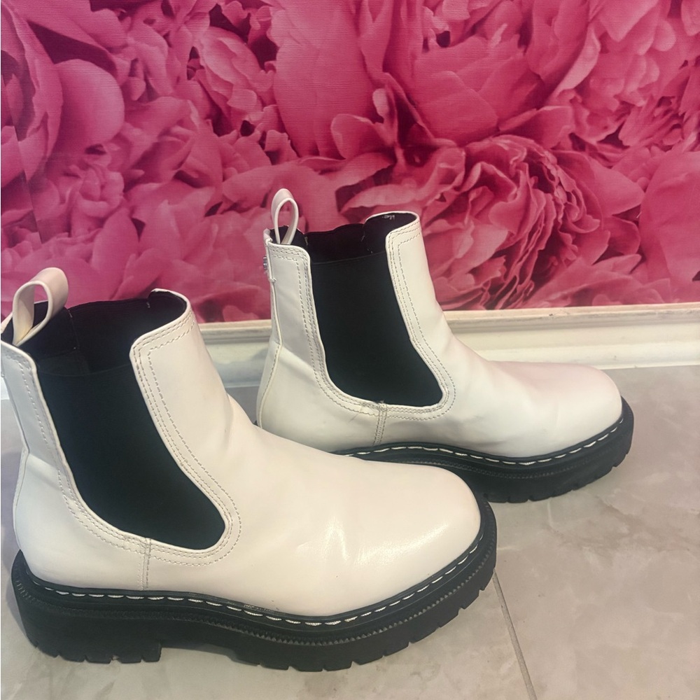 Circus by Sam Edelman white platform boot - Picture 3 of 4